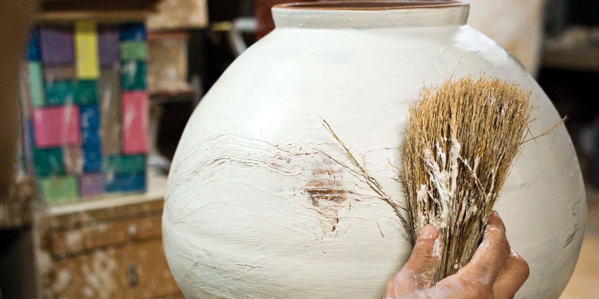 Clay ceramics, Pottery vase, Pottery sculpture