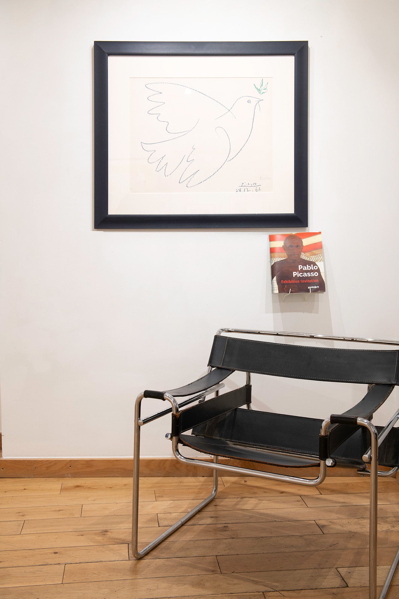 La Colombe Bleue (Blue Dove)