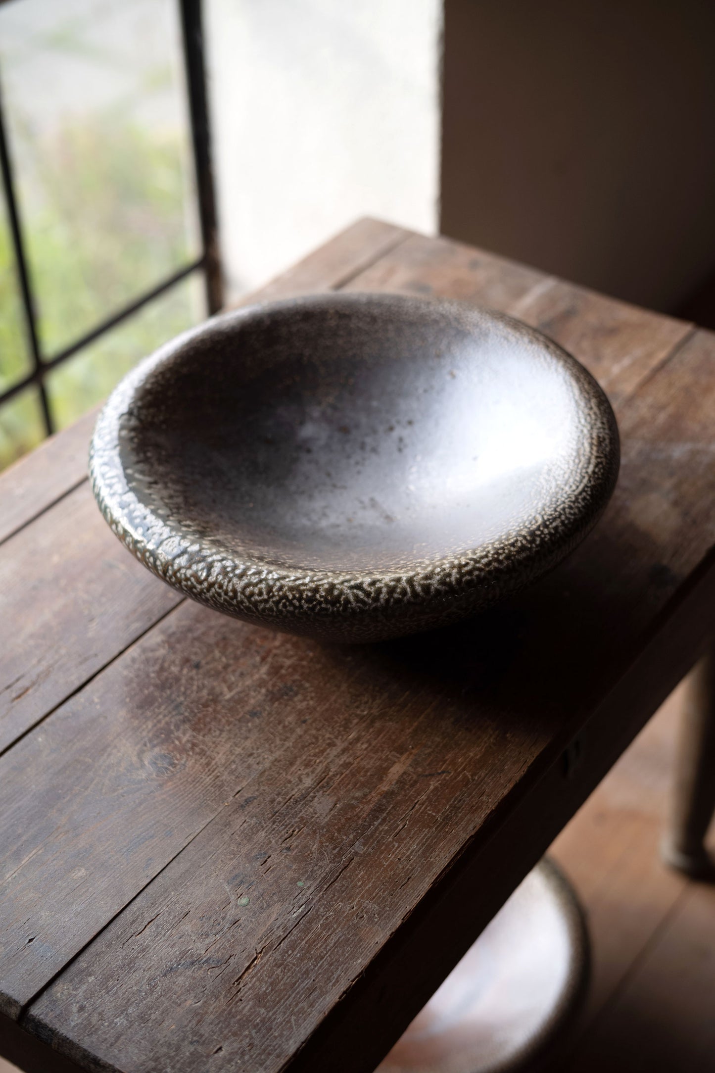 Round Hollow Dish