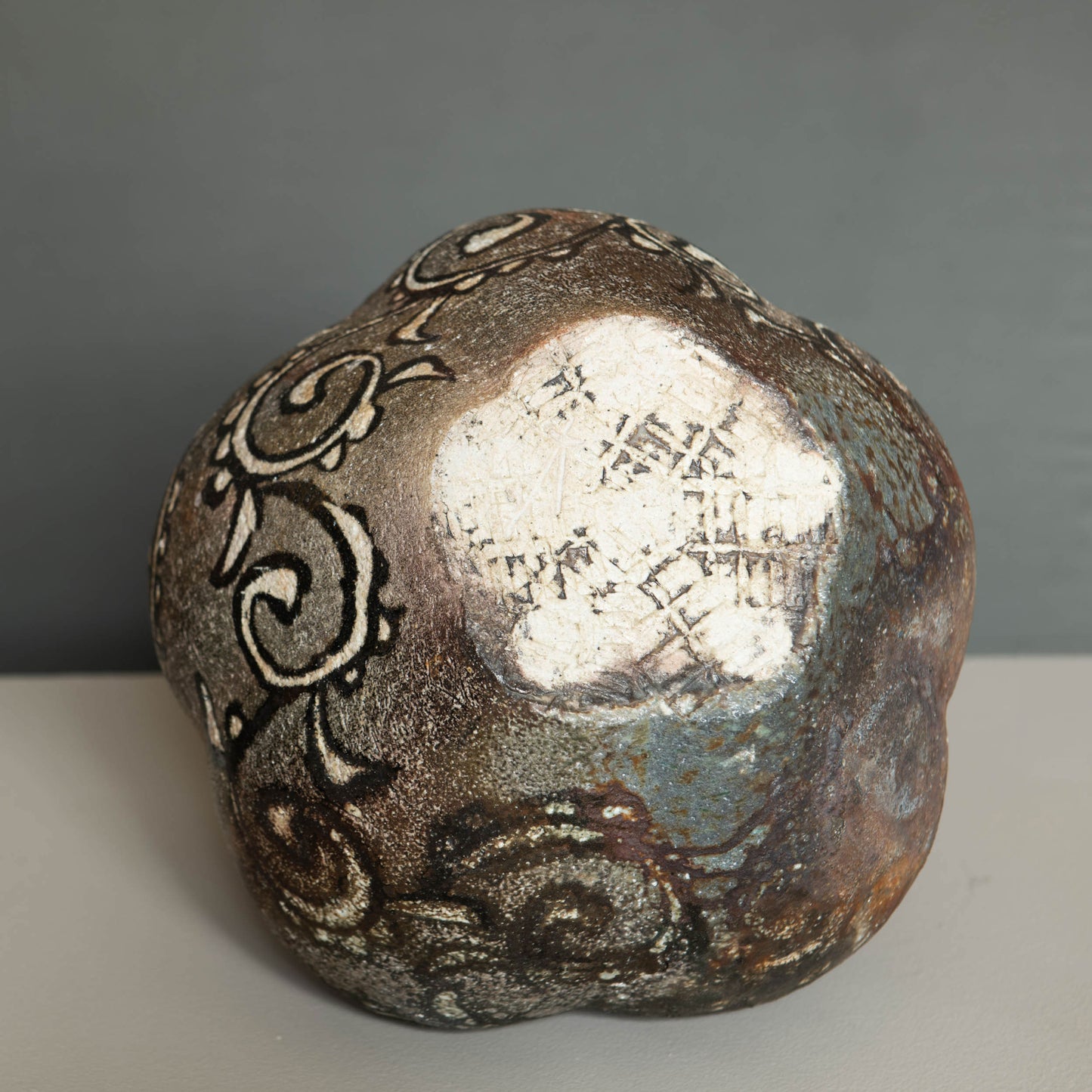 Yohen Inlaid Vase