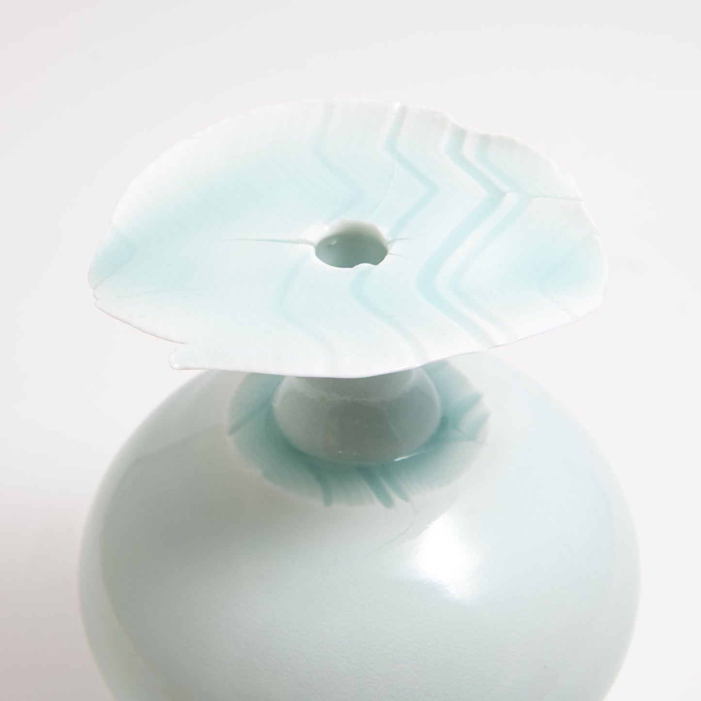 Round Bottle
