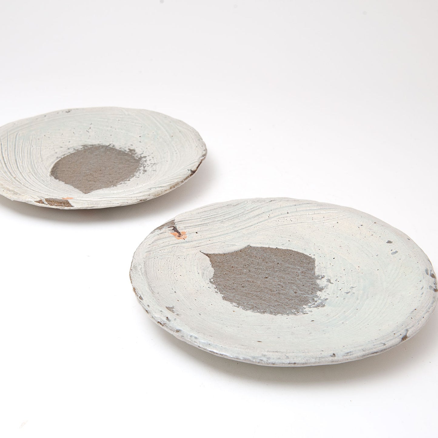 Set of Two Plates
