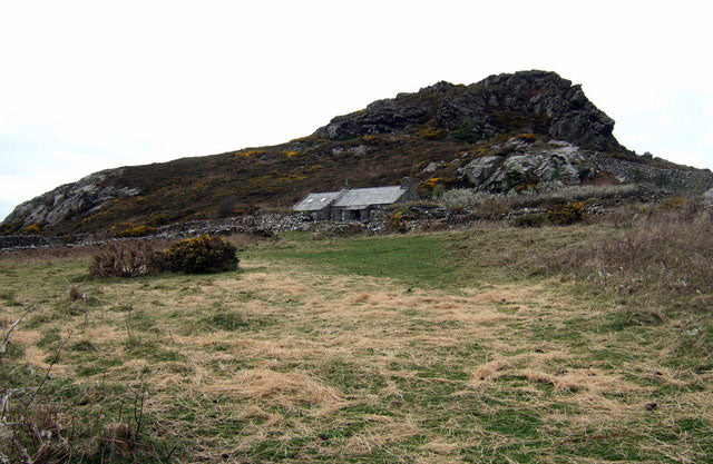 Garn Fawr, The Road South