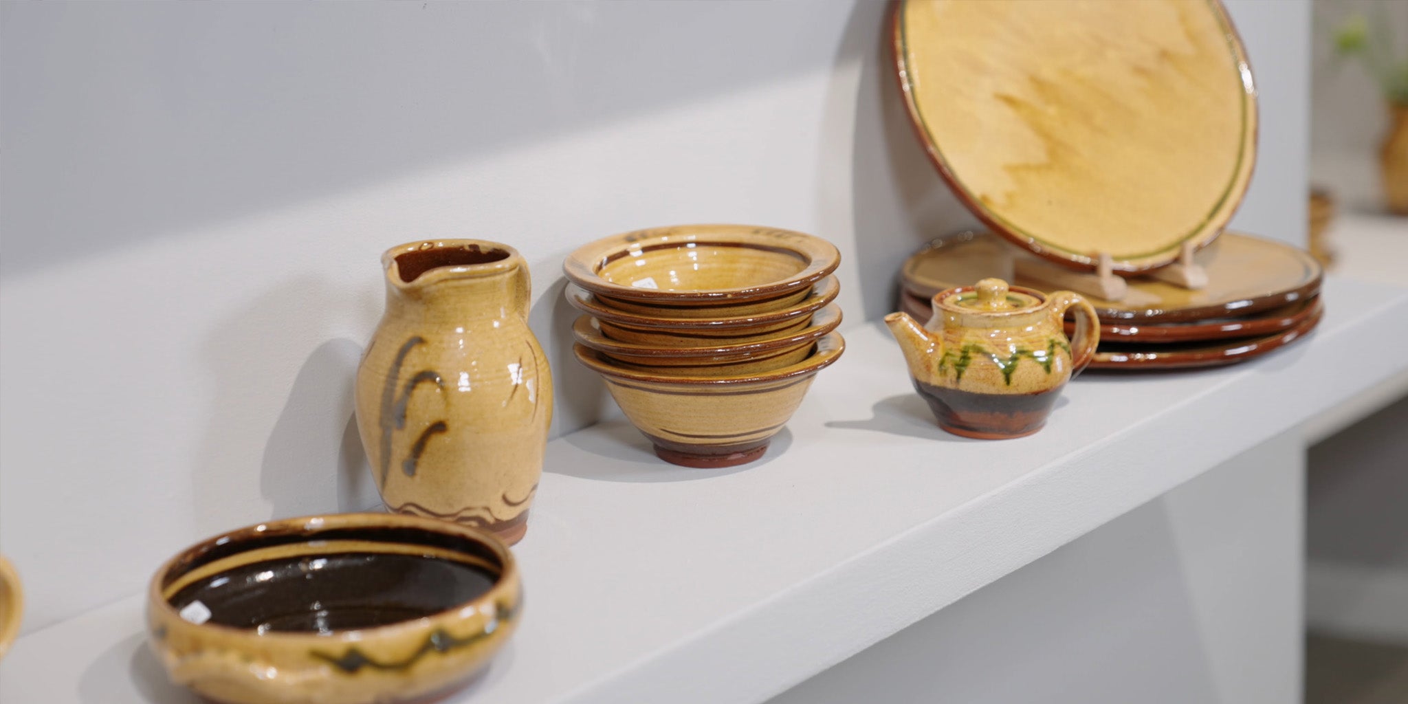 Clive Bowen Exhibition Walkthrough 2024 – Goldmark