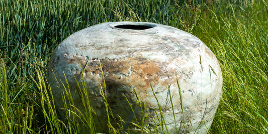 Giant Korean 'Onggi' Pots by Kang-hyo Lee