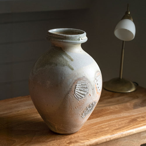Round Vase