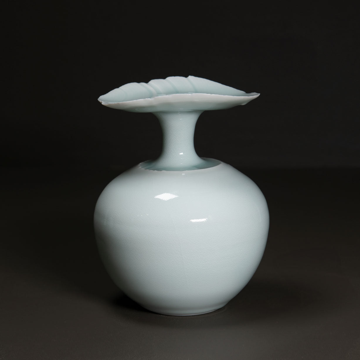 Round Vase