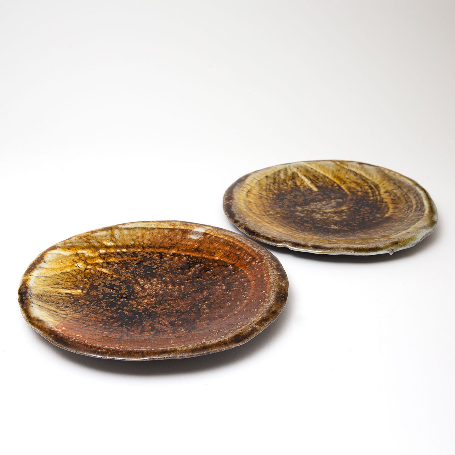 Set of Two Plates