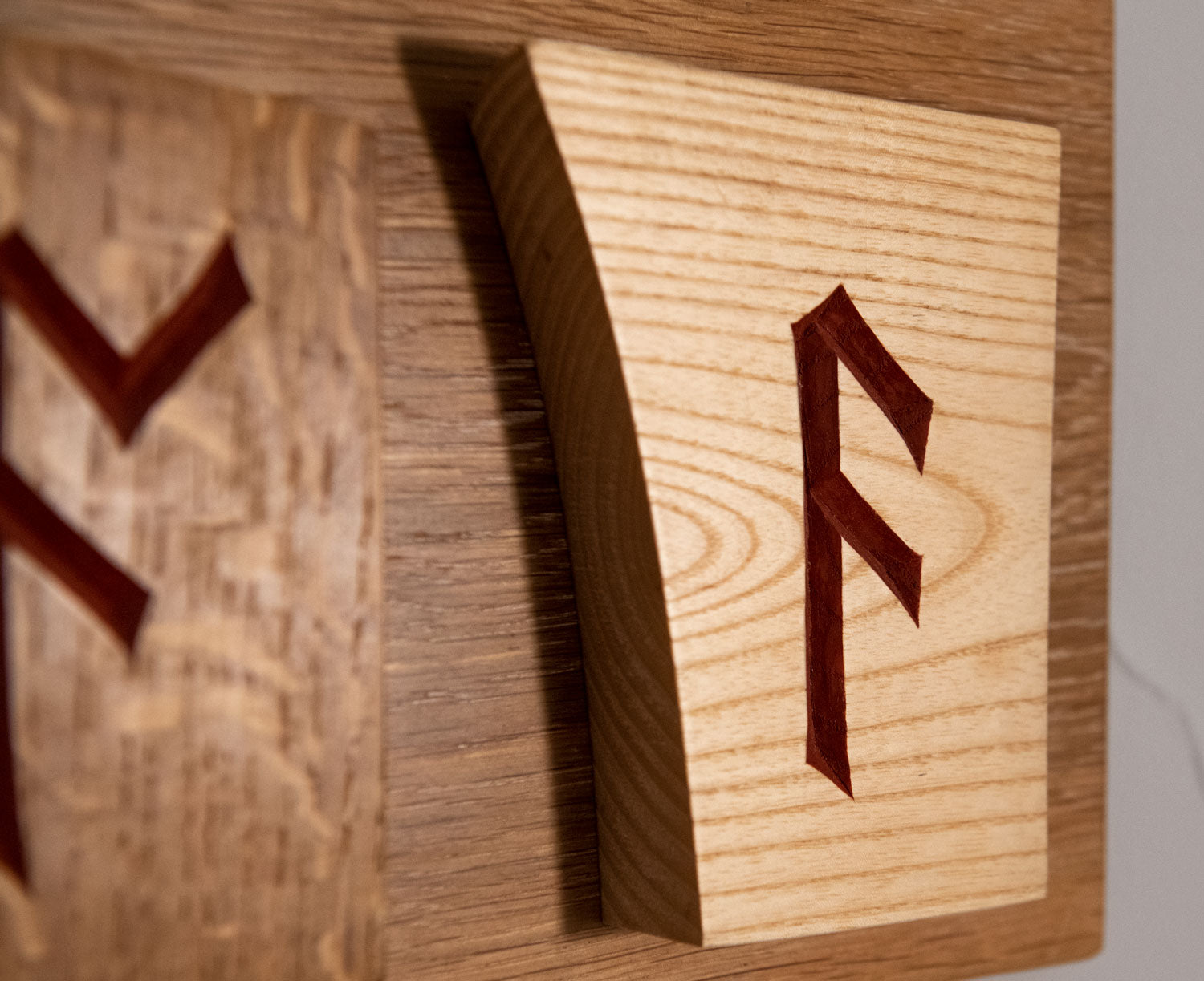 Five Wood-Runes – Goldmark