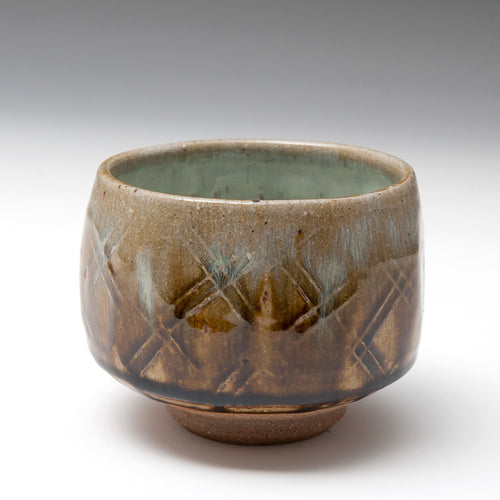 Footed bowl