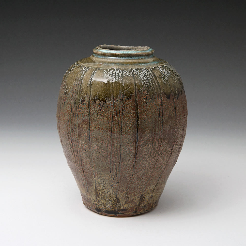 Medium Textured Vase – Goldmark