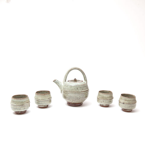 Teapot with Four Yunomi