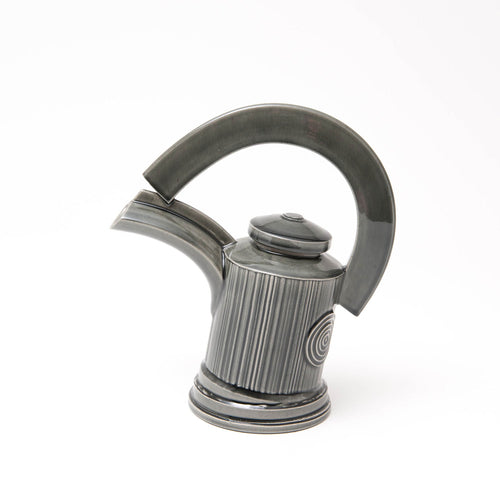 Teapot with Extruded Crest Handle